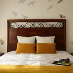 Forest Terrace De Mira